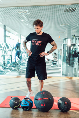 Тренировочный мяч Wall Ball Deluxe 4 кг