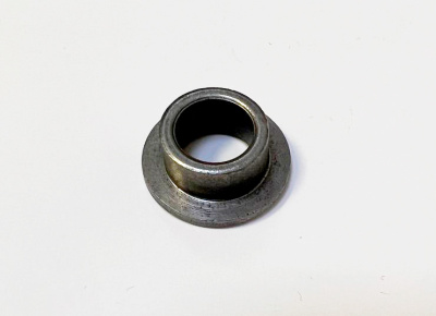 Втулка металлическая RMB10