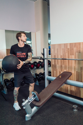 Тренировочный мяч Wall Ball Deluxe 8 кг