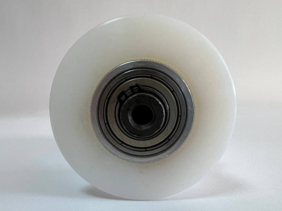 Ролик для эллиптического тренажера TRUE